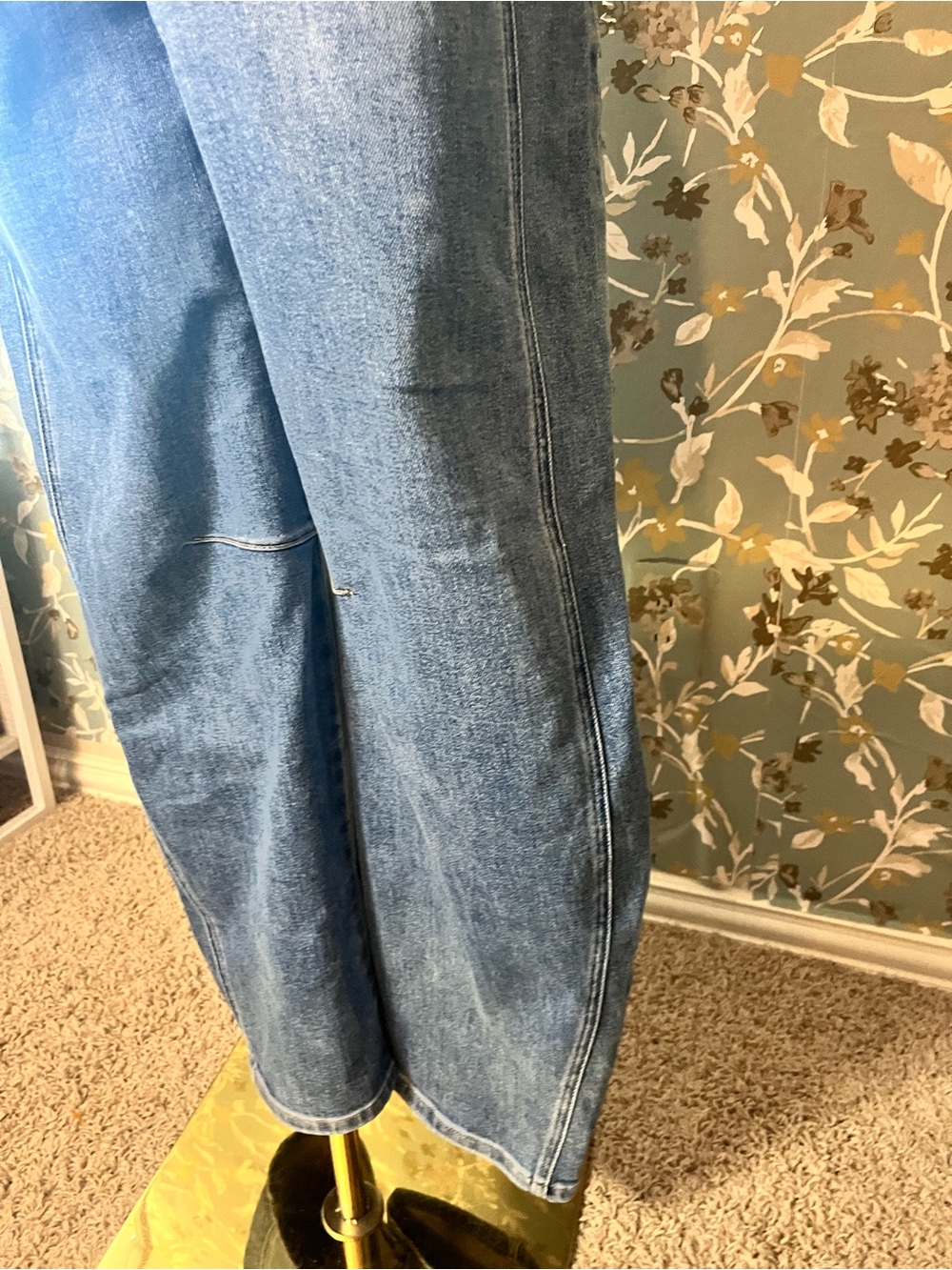 Risen Mid-Rise Ankle Barrel Jeans size 7/28 - Picture 11 of 11